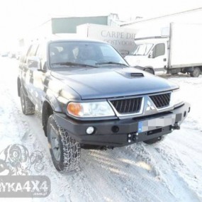 Bara fata F4x4 Mitsubishi Pajero Sport