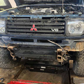 Suport montare troliu Raptor 4x4 Pajero V20