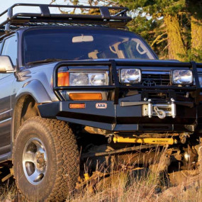 Bara fata ARB DeLuxe Toyota Landcruiser 80 cu overfendere