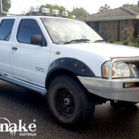 Overfendere Kut-Snake Nissan Navara D22 70mm textured