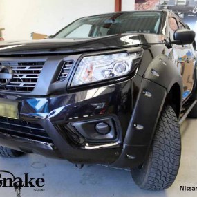 Overfendere Kut-Snake Nissan Navara NP300 95mm textured