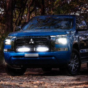 Bare LED 13” Bushranger cu montare in spatele grilei Mitsubishi L200 2023+