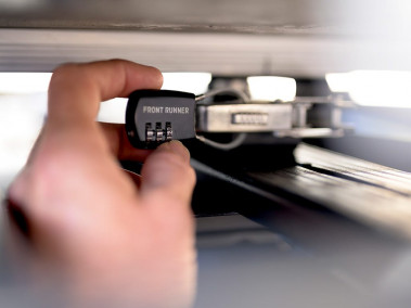 Kit montare cort Front Runner cu sistem quick release, 4 suporturi