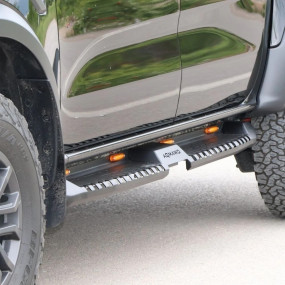 Praguri laterale S32 Nissan Navara (2016+) AQM4WD